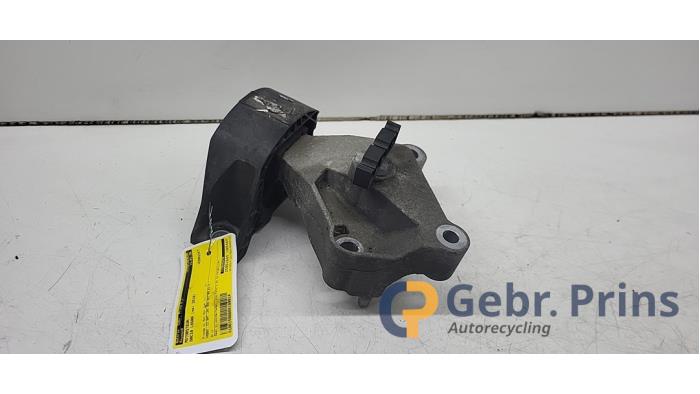 Gebruikte Motorrubber Dacia Logan MCV II/III/Sandero Wagon 0.9 TCE 12V LPG Prijs € 25,00 Margeregeling aangeboden door Autorec. Gebr. Prins b.v.