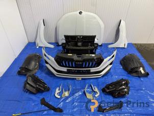 Gebruikte Voorkop compleet Skoda Karoq 1.5 TSI 16V Prijs € 5.000,00 Inclusief btw aangeboden door Autorec. Gebr. Prins b.v.