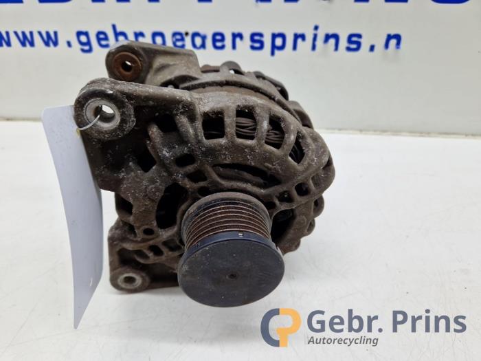 Gebruikte Alternator Renault Twingo III (AH) 1.0 SCe 70 12V Prijs € 50,00 Margeregeling aangeboden door Autorec. Gebr. Prins b.v.