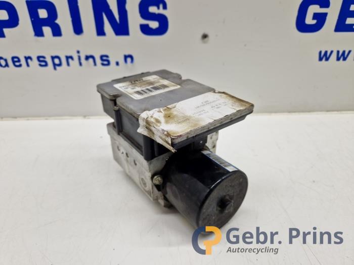 Gebruikte ABS Pomp Opel Vectra C GTS 1.9 CDTI 16V Prijs € 200,00 Margeregeling aangeboden door Autorec. Gebr. Prins b.v.