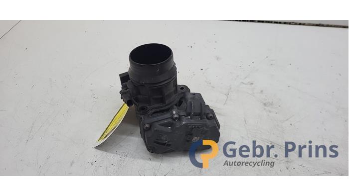 Gebruikte Gasklephuis BMW 3 serie Touring (F31) 318d 2.0 16V Prijs € 50,00 Margeregeling aangeboden door Autorec. Gebr. Prins b.v.