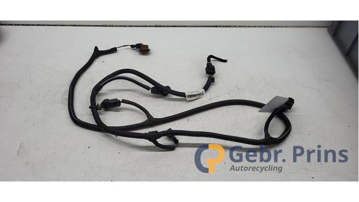 Gebruikte PDC Sensor Set Renault Captur I (2R) 1.2 TCE 16V EDC Prijs € 60,00 Margeregeling aangeboden door Autorec. Gebr. Prins b.v.