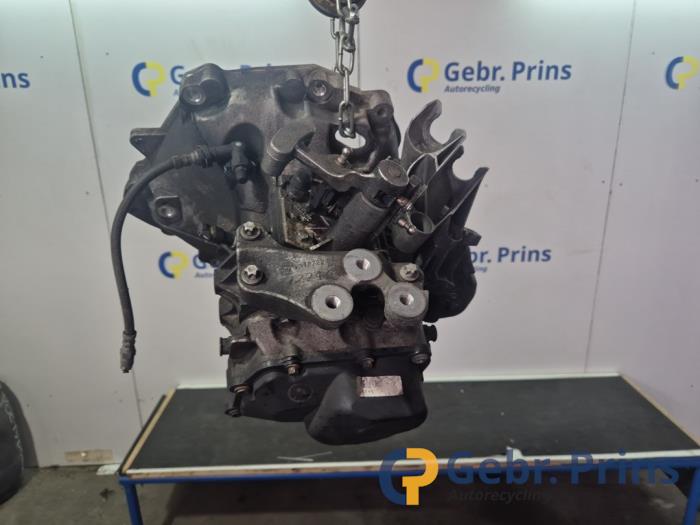 Gebruikte Versnellingsbak Opel Corsa E 1.3 CDTi 16V ecoFLEX Prijs € 350,00 Margeregeling aangeboden door Autorec. Gebr. Prins b.v.
