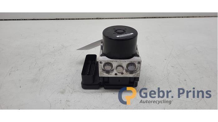 Gebruikte ABS Pomp BMW 1 serie (F20) 114i 1.6 16V Prijs € 125,00 Margeregeling aangeboden door Autorec. Gebr. Prins b.v.