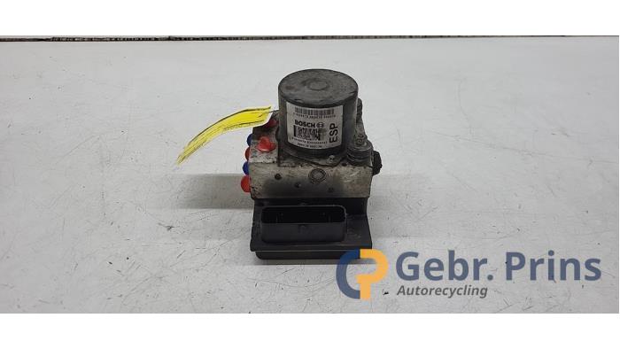 Gebruikte ABS Pomp Fiat 500 (312) 1.4 16V Prijs € 40,00 Margeregeling aangeboden door Autorec. Gebr. Prins b.v.