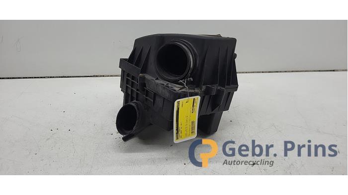 Gebruikte Luchtfilterhuis Opel Corsa E 1.3 CDTi 16V ecoFLEX Prijs € 50,00 Margeregeling aangeboden door Autorec. Gebr. Prins b.v.