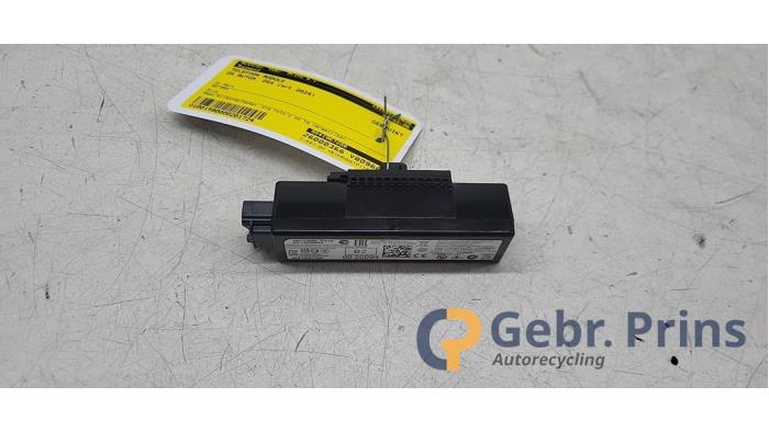 Gebruikte Module Telefoon DS Automobiles DS 4 1.2 12V PureTech 130 Prijs € 40,00 Margeregeling aangeboden door Autorec. Gebr. Prins b.v.