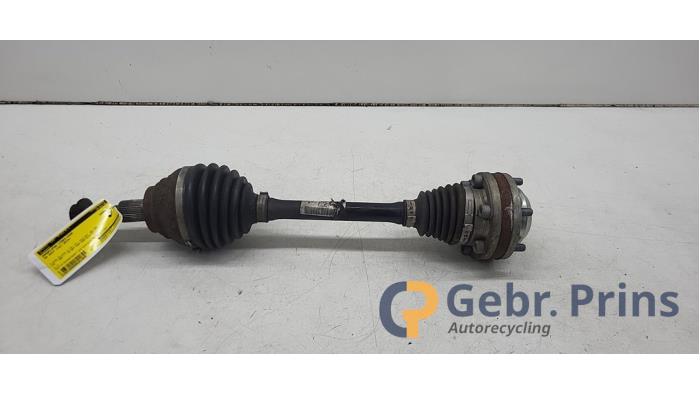 Gebruikte Aandrijfas links-voor Volkswagen Golf VII (AUA) 1.4 TSI 16V Prijs € 50,00 Margeregeling aangeboden door Autorec. Gebr. Prins b.v.