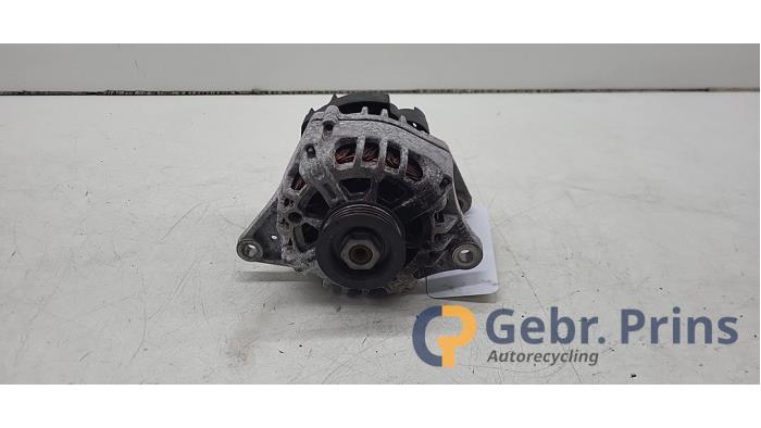 Gebruikte Dynamo Nissan Micra (K12) 1.2 16V Prijs € 35,00 Margeregeling aangeboden door Autorec. Gebr. Prins b.v.