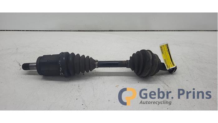 Gebruikte Aandrijfas links-voor BMW X5 (E53) 3.0 24V Prijs € 75,00 Margeregeling aangeboden door Autorec. Gebr. Prins b.v.