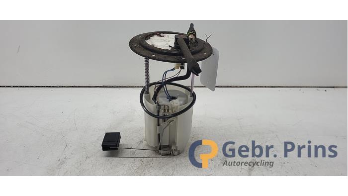 Gebruikte Tank element Pomp Suzuki SX4 (EY/GY) 1.6 16V VVT Comfort,Exclusive Autom. Prijs € 40,00 Margeregeling aangeboden door Autorec. Gebr. Prins b.v.