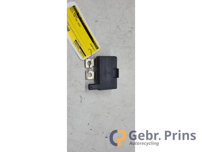 Gebruikte Accu sensor Volvo V40 Cross Country (MZ) 2.0 D4 16V Prijs € 20,00 Margeregeling aangeboden door Autorec. Gebr. Prins b.v.