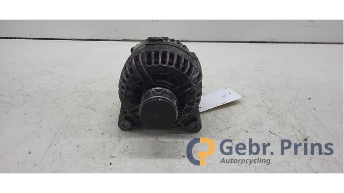 Gebruikte Dynamo Renault Megane III Berline (BZ) 1.5 dCi 110 Prijs € 50,00 Margeregeling aangeboden door Autorec. Gebr. Prins b.v.