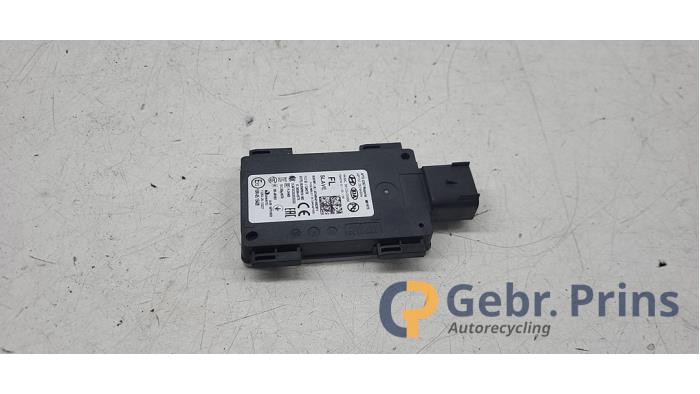 Gebruikte Radar sensor Hyundai Ioniq 5 (NE) 73 kWh AWD Prijs € 250,00 Margeregeling aangeboden door Autorec. Gebr. Prins b.v.