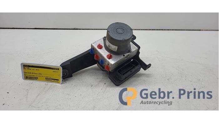 Gebruikte ABS Pomp Opel Astra K 1.0 Turbo 12V Prijs € 75,00 Margeregeling aangeboden door Autorec. Gebr. Prins b.v.