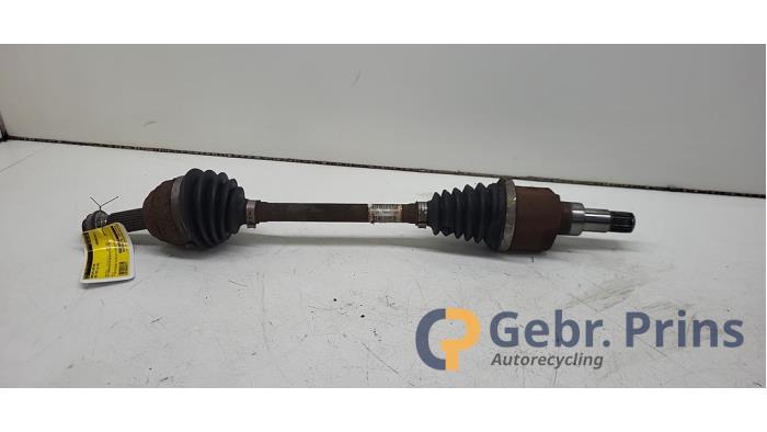 Gebruikte Steekas links-voor Ford Fiesta 7 1.0 EcoBoost 12V 100 Prijs € 70,00 Margeregeling aangeboden door Autorec. Gebr. Prins b.v.