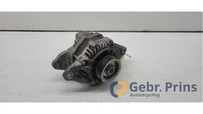 Gebruikte Dynamo Mitsubishi Colt (Z2/Z3) 1.3 16V Prijs € 30,00 Margeregeling aangeboden door Autorec. Gebr. Prins b.v.
