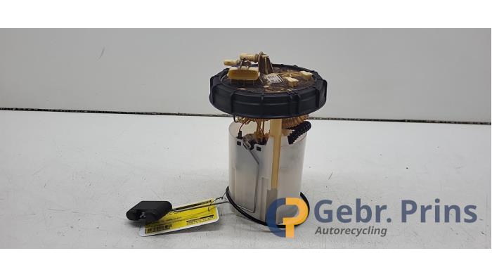 Gebruikte Tank element Pomp Renault Megane IV Estate (RFBK) 1.5 Energy dCi 110 Prijs € 50,00 Margeregeling aangeboden door Autorec. Gebr. Prins b.v.