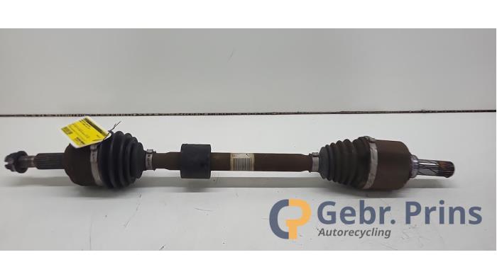 Gebruikte Aandrijfas links-voor Renault Megane IV Estate (RFBK) 1.5 Energy dCi 110 Prijs € 100,00 Margeregeling aangeboden door Autorec. Gebr. Prins b.v.