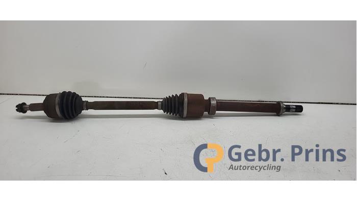 Gebruikte Steekas rechts-voor Renault Megane IV Estate (RFBK) 1.5 Energy dCi 110 Prijs € 100,00 Margeregeling aangeboden door Autorec. Gebr. Prins b.v.