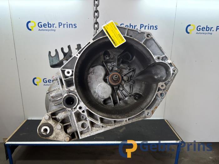 Gebruikte Versnellingsbak Fiat Ducato (250) 2.3 D 120 Multijet Prijs € 2.117,50 Inclusief btw aangeboden door Autorec. Gebr. Prins b.v.