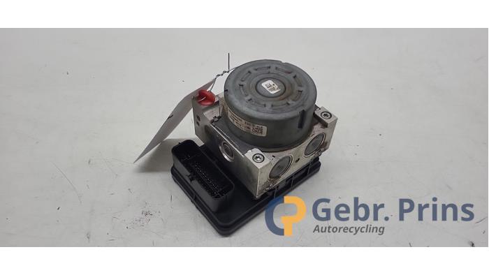 Gebruikte ABS Pomp Peugeot 208 I (CA/CC/CK/CL) 1.2 Vti 12V PureTech 82 Prijs € 75,00 Margeregeling aangeboden door Autorec. Gebr. Prins b.v.