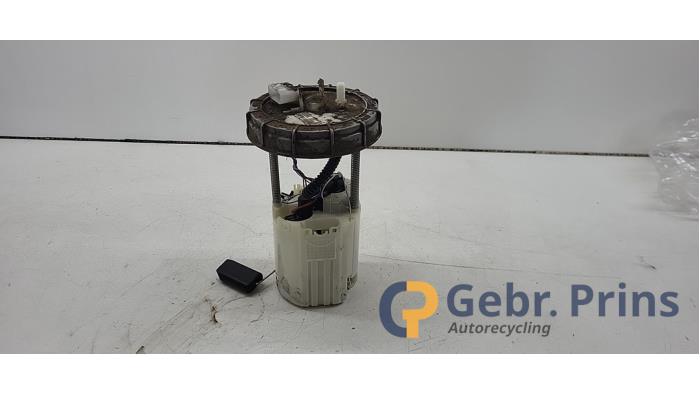 Gebruikte Tank element Pomp Chevrolet Spark (M300) 1.0 16V Bifuel Prijs € 50,00 Margeregeling aangeboden door Autorec. Gebr. Prins b.v.
