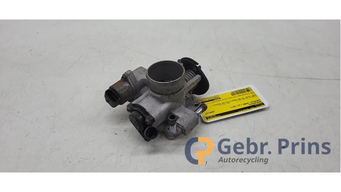 Gebruikte Gasklephuis Chevrolet Spark (M300) 1.0 16V Bifuel Prijs € 40,00 Margeregeling aangeboden door Autorec. Gebr. Prins b.v.