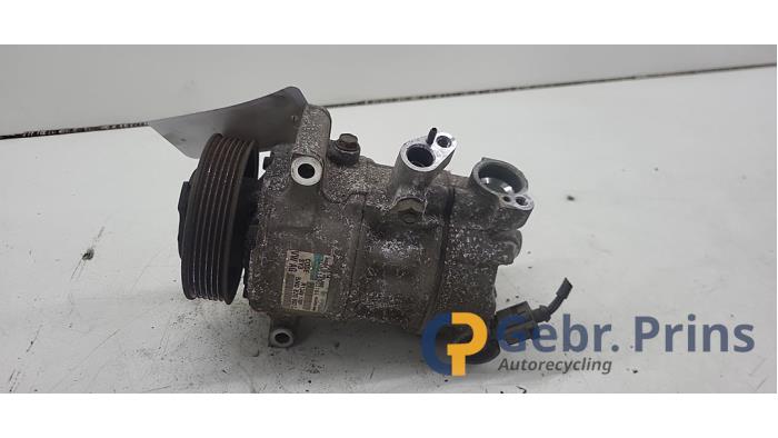 Gebruikte Aircopomp Volkswagen Caddy III (2KA,2KH,2CA,2CH) 2.0 TDI 16V Prijs € 90,75 Inclusief btw aangeboden door Autorec. Gebr. Prins b.v.