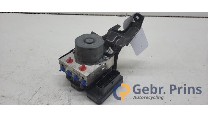 Gebruikte ABS Pomp Nissan Micra (K14) 0.9 IG-T 12V Prijs € 100,00 Margeregeling aangeboden door Autorec. Gebr. Prins b.v.
