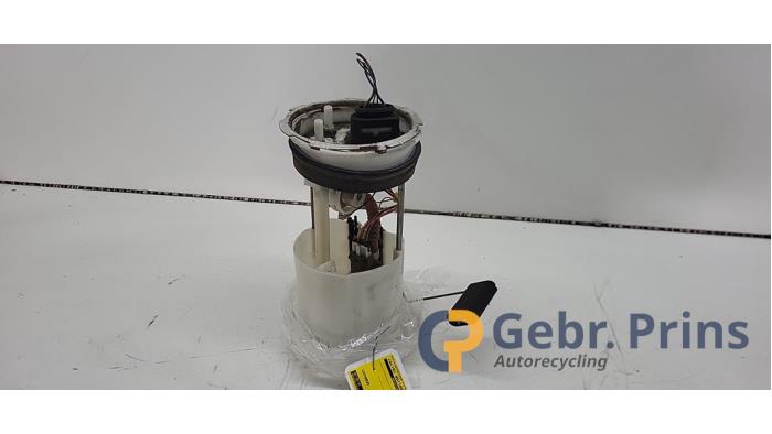 Gebruikte Tank element Pomp Volkswagen Fox (5Z) 1.4 16V Prijs € 30,00 Margeregeling aangeboden door Autorec. Gebr. Prins b.v.