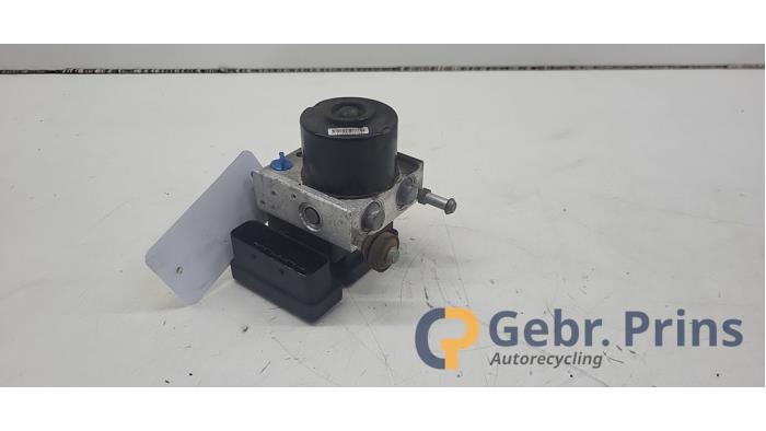 Gebruikte ABS Pomp Nissan Pixo (D31S) 1.0 12V Prijs € 50,00 Margeregeling aangeboden door Autorec. Gebr. Prins b.v.