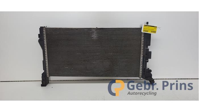 Gebruikte Radiateur Volvo S90 II 2.0 T5 16V Prijs € 100,00 Margeregeling aangeboden door Autorec. Gebr. Prins b.v.
