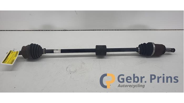 Gebruikte Steekas rechts-voor Opel Adam 1.2 16V Prijs € 50,00 Margeregeling aangeboden door Autorec. Gebr. Prins b.v.