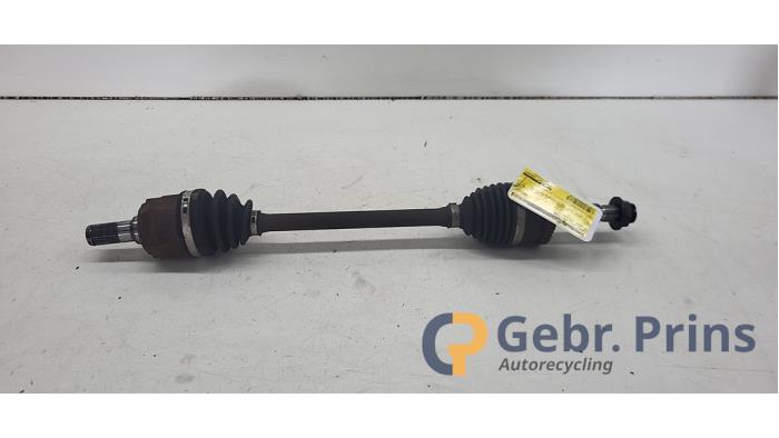 Gebruikte Aandrijfas links-voor Hyundai i10 (B5) 1.0 12V Prijs € 50,00 Margeregeling aangeboden door Autorec. Gebr. Prins b.v.