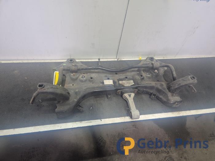 Gebruikte Subframe Hyundai i20 (GBB) 1.2i 16V Prijs € 200,00 Margeregeling aangeboden door Autorec. Gebr. Prins b.v.