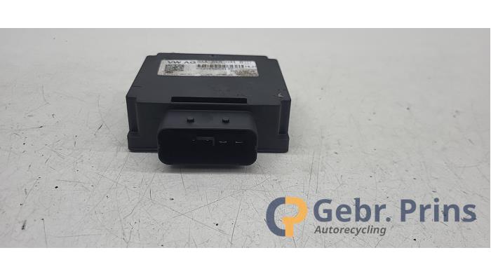 Gebruikte Comfort Module Seat Mii 1.0 12V Prijs € 20,00 Margeregeling aangeboden door Autorec. Gebr. Prins b.v.