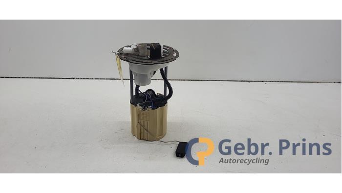 Gebruikte Tank element Pomp Opel Mokka/Mokka X 1.4 Turbo 16V 4x2 Prijs € 40,00 Margeregeling aangeboden door Autorec. Gebr. Prins b.v.
