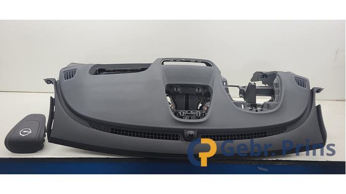 Gebruikte Dashboard Opel Mokka/Mokka X 1.4 Turbo 16V 4x2 Prijs € 500,00 Margeregeling aangeboden door Autorec. Gebr. Prins b.v.