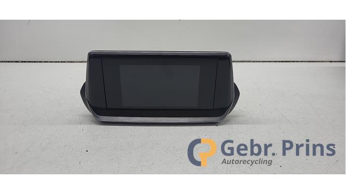 Gebruikte Display Interieur Peugeot 2008 (UD/UK/UR/US/UX) 1.2 VTi 12V PureTech 130 Prijs € 150,00 Margeregeling aangeboden door Autorec. Gebr. Prins b.v.