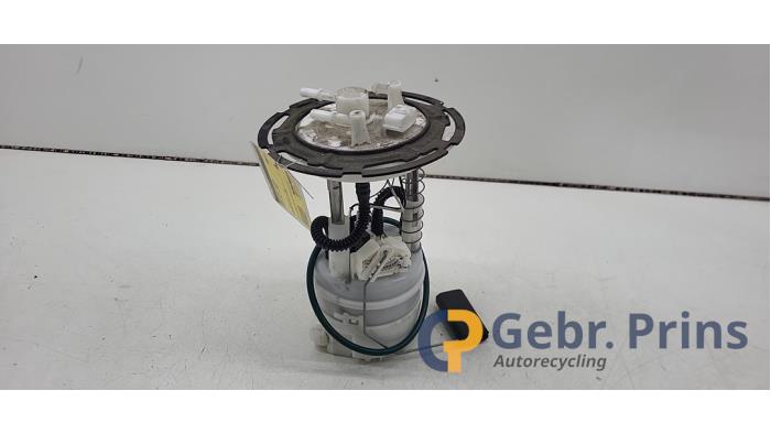 Gebruikte Brandstofpomp Elektrisch Nissan Micra (K14) 1.0 IG-T 100 Prijs € 60,00 Margeregeling aangeboden door Autorec. Gebr. Prins b.v.