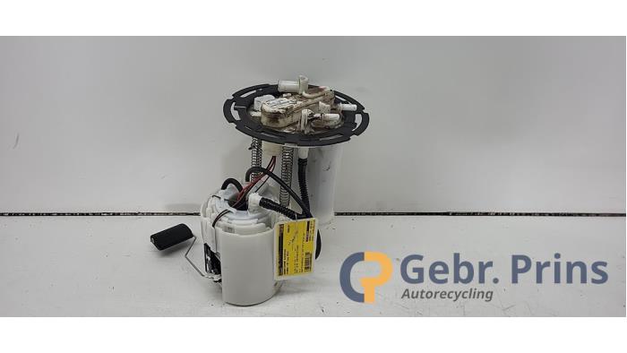 Gebruikte Tank element Pomp Hyundai i20 (GBB) 1.2i 16V Prijs € 40,00 Margeregeling aangeboden door Autorec. Gebr. Prins b.v.