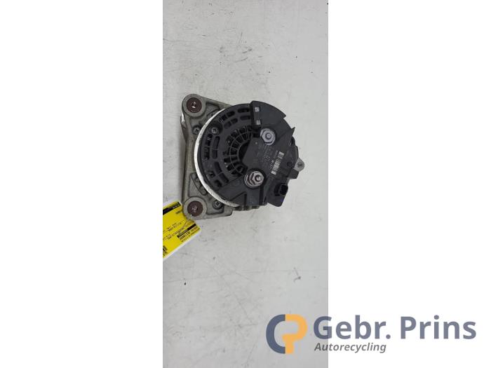Gebruikte Dynamo Renault Modus/Grand Modus (JP) 1.6 16V Prijs € 40,00 Margeregeling aangeboden door Autorec. Gebr. Prins b.v.