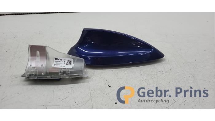 Gebruikte Antenne BMW 1 serie (F20) 118d 2.0 16V Prijs € 30,00 Margeregeling aangeboden door Autorec. Gebr. Prins b.v.
