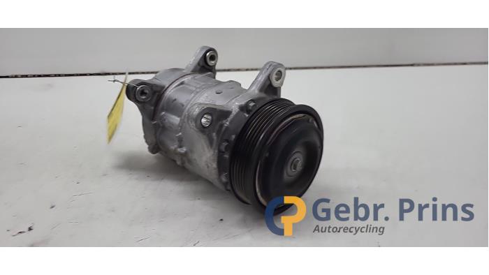 Gebruikte Pomp Airco BMW 1 serie (F20) 118d 2.0 16V Prijs € 100,00 Margeregeling aangeboden door Autorec. Gebr. Prins b.v.
