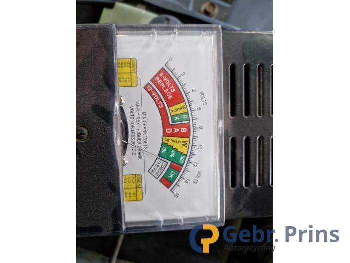 Gebruikte Alternator Mitsubishi Space Star (A0) 1.2 12V Prijs € 50,00 Margeregeling aangeboden door Autorec. Gebr. Prins b.v.