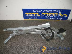 Gebruikte Motor electrisch raam Hyundai i20 1.2i 16V Prijs € 30,00 Margeregeling aangeboden door Autorec. Gebr. Prins b.v.