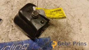 Gebruikte Motorsteun Volkswagen Crafter 2.5 TDI 30/32/35/46/50 Prijs € 25,00 Margeregeling aangeboden door Autorec. Gebr. Prins b.v.