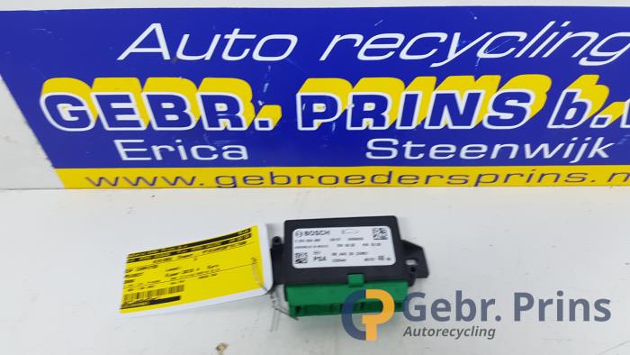 Gebruikte Esp computer Peugeot 2008 (CU) 1.2 Vti 12V PureTech 82 Prijs € 50,00 Margeregeling aangeboden door Autorec. Gebr. Prins b.v.