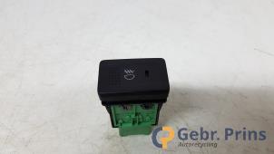 Gebruikte Schakelaar Mistlamp Opel Agila (B) 1.0 12V Prijs € 10,00 Margeregeling aangeboden door Autorec. Gebr. Prins b.v.